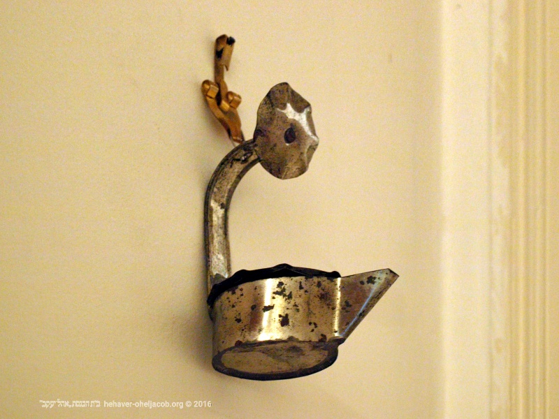 Image Gallery lamp - Image Gallery